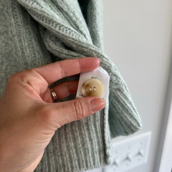 Marea Classic Cable-Knit Button Front Crew Neck Cardigan Sweater Mint Green M - Picture 10 of 10